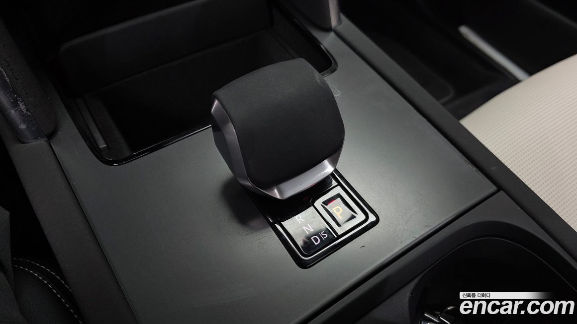 Land Rover Discovery Sport 2025