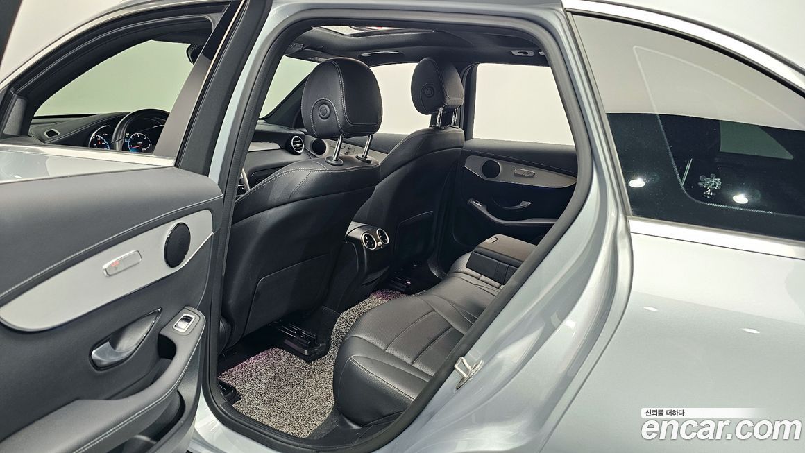 Mercedes-Benz GLC-Class 2022