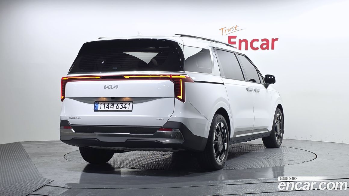 Kia Canival 2024