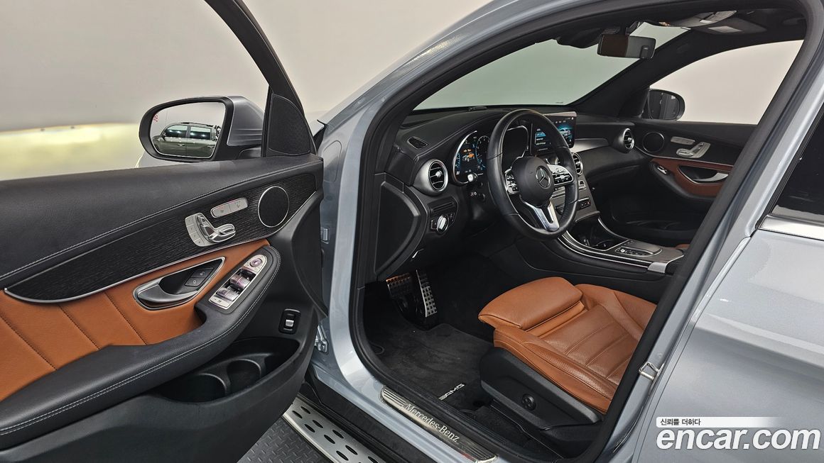 Mercedes-Benz GLC-Class 2023