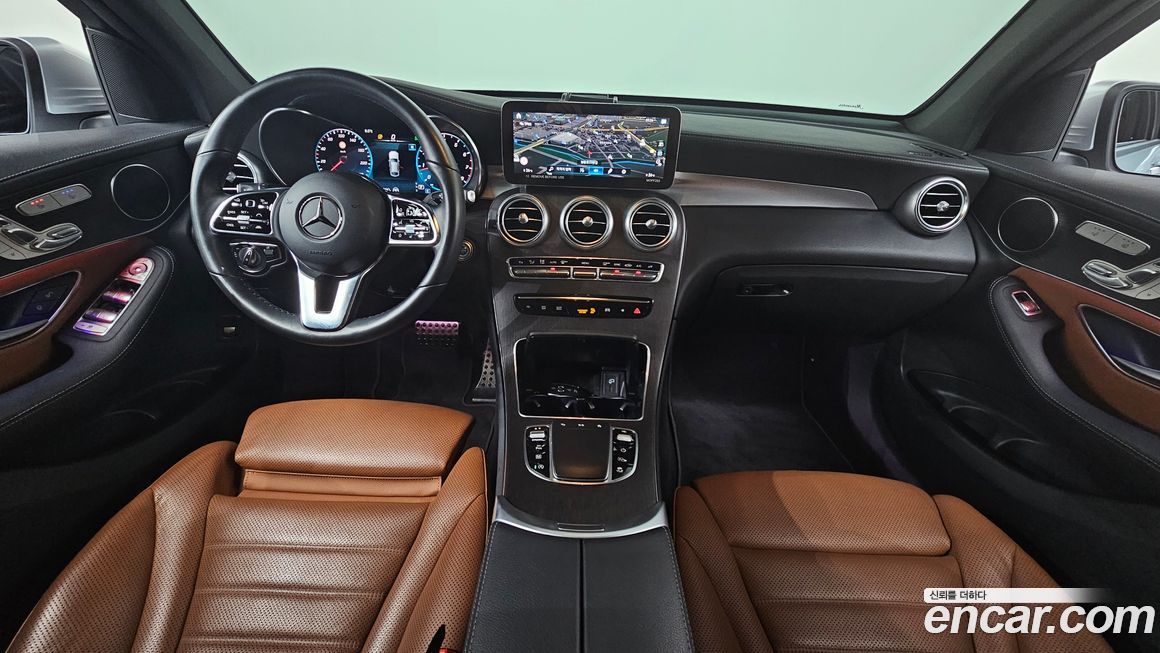 Mercedes-Benz GLC-Class 2023