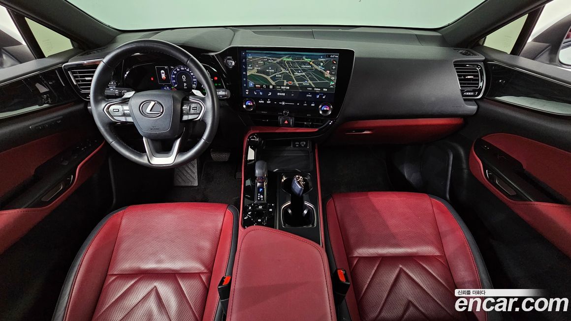 Lexus NX 2024