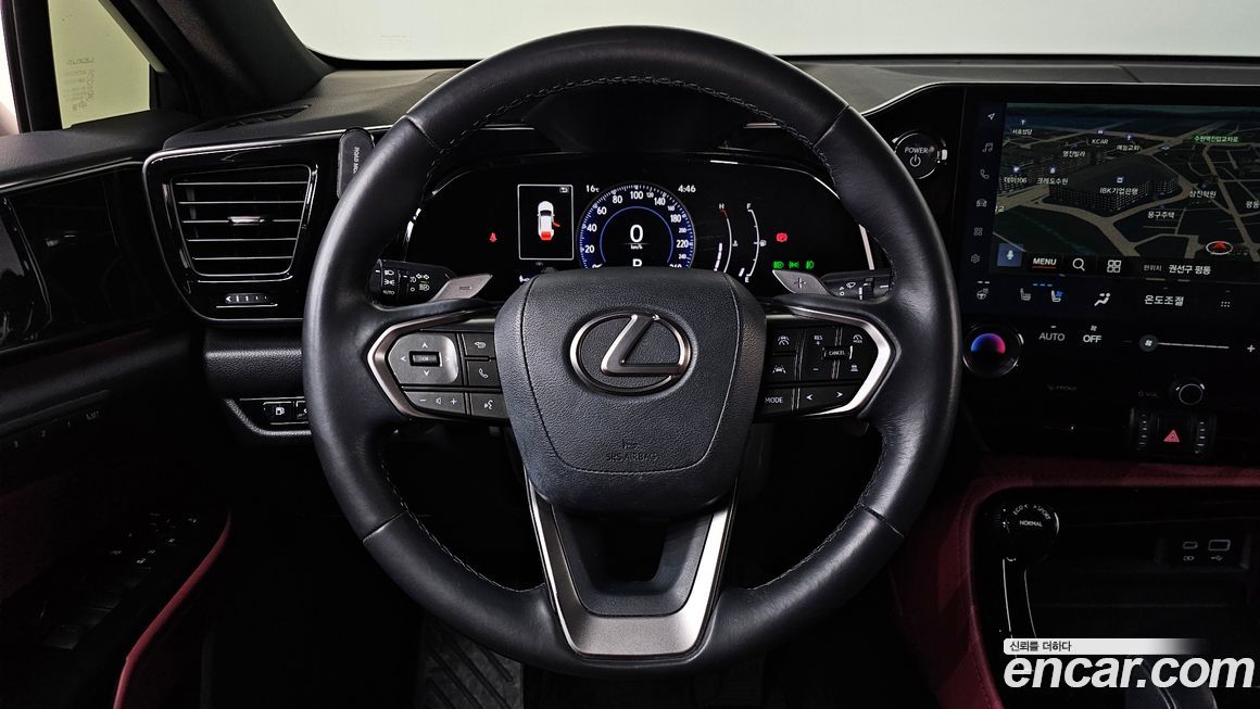 Lexus NX 2024