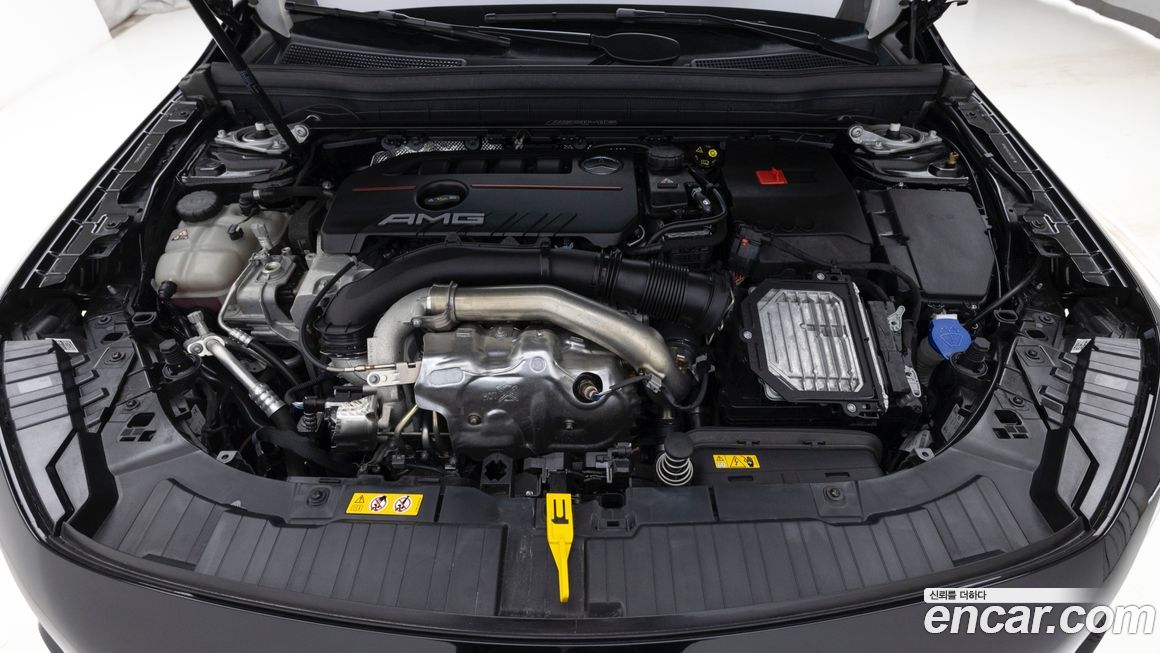 Mercedes-Benz GLB-Class 2025