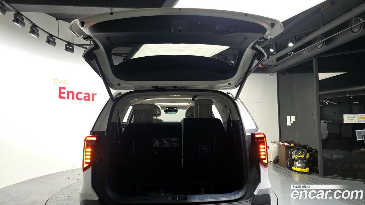 Kia Canival 2024