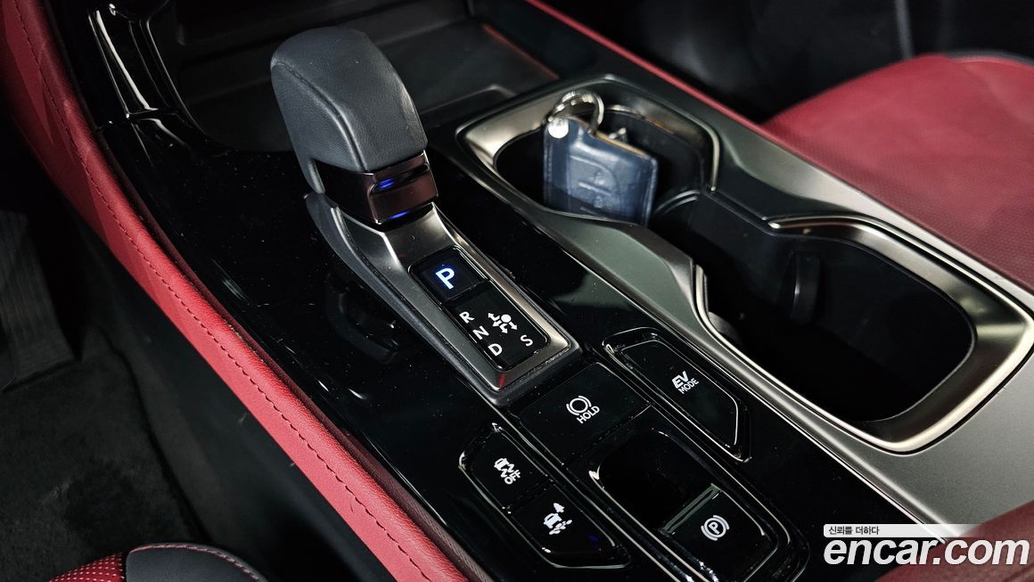 Lexus NX 2024