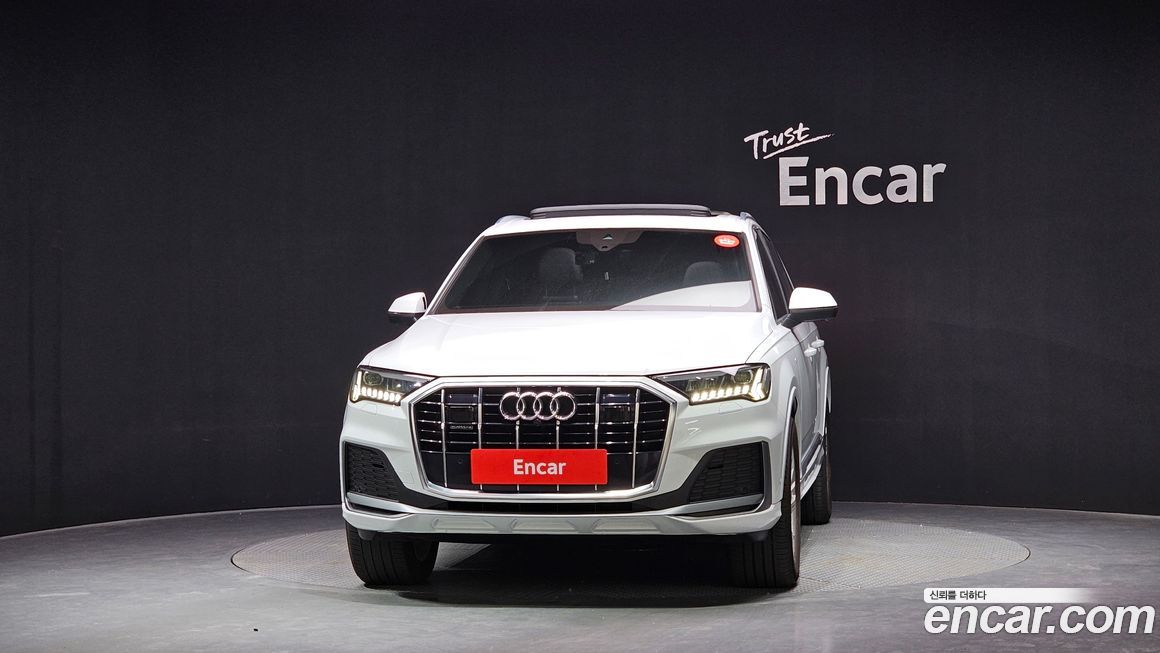 Audi Q7 2021
