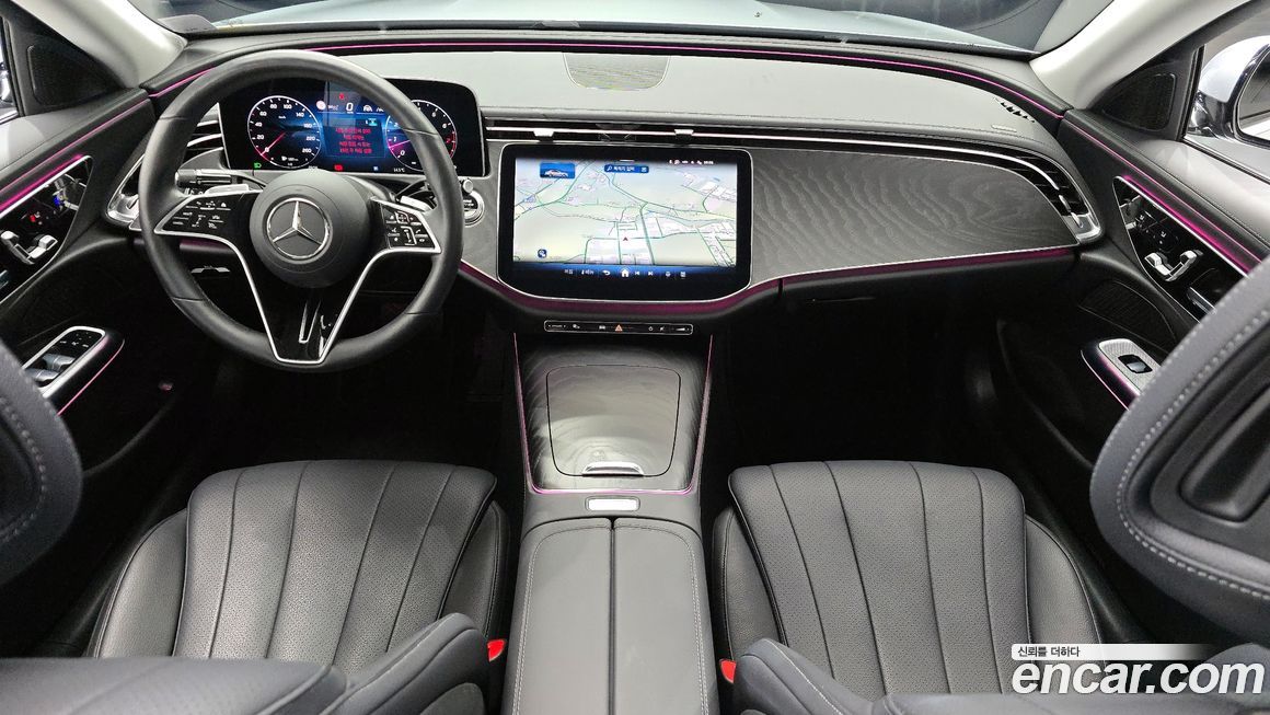 Mercedes-Benz E-Class 2024