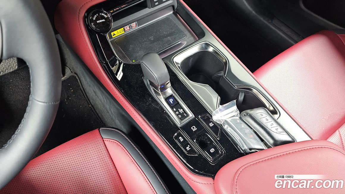 Lexus NX 2025