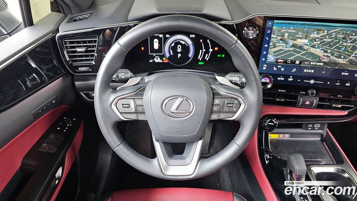 Lexus NX 2025