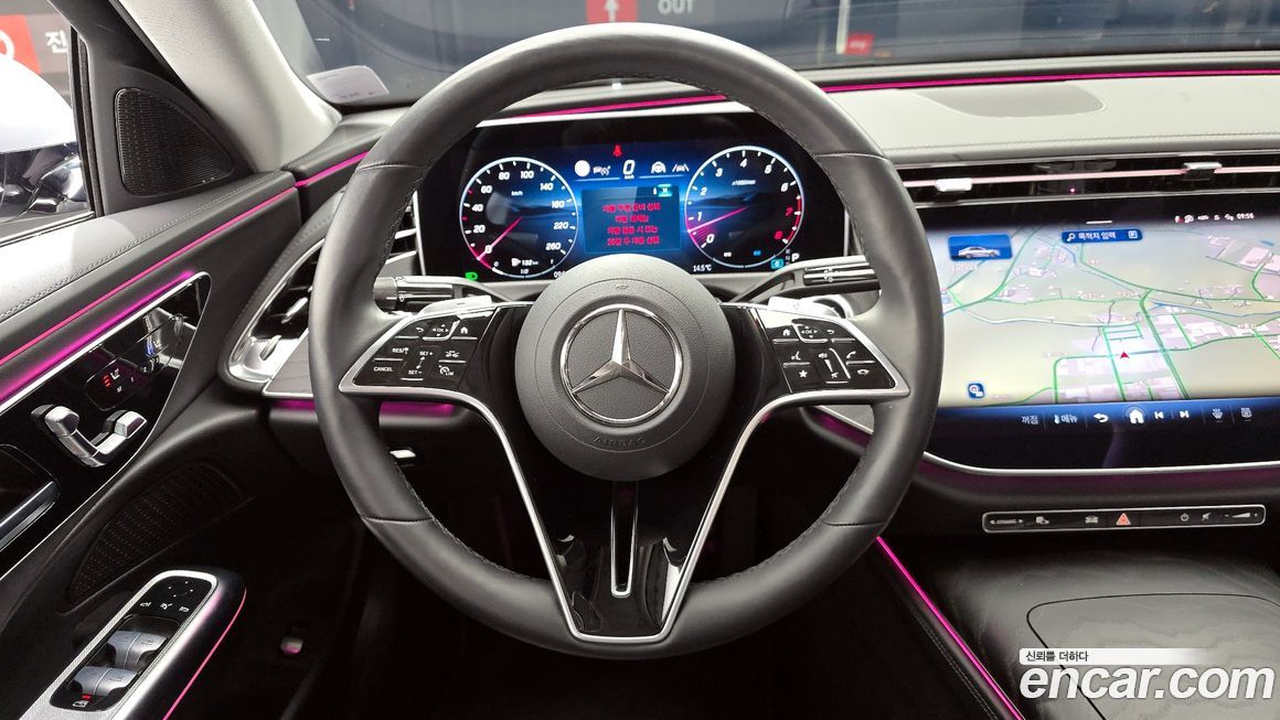 Mercedes-Benz E-Class 2024