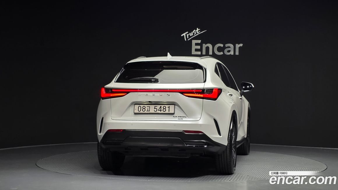 Lexus NX 2025