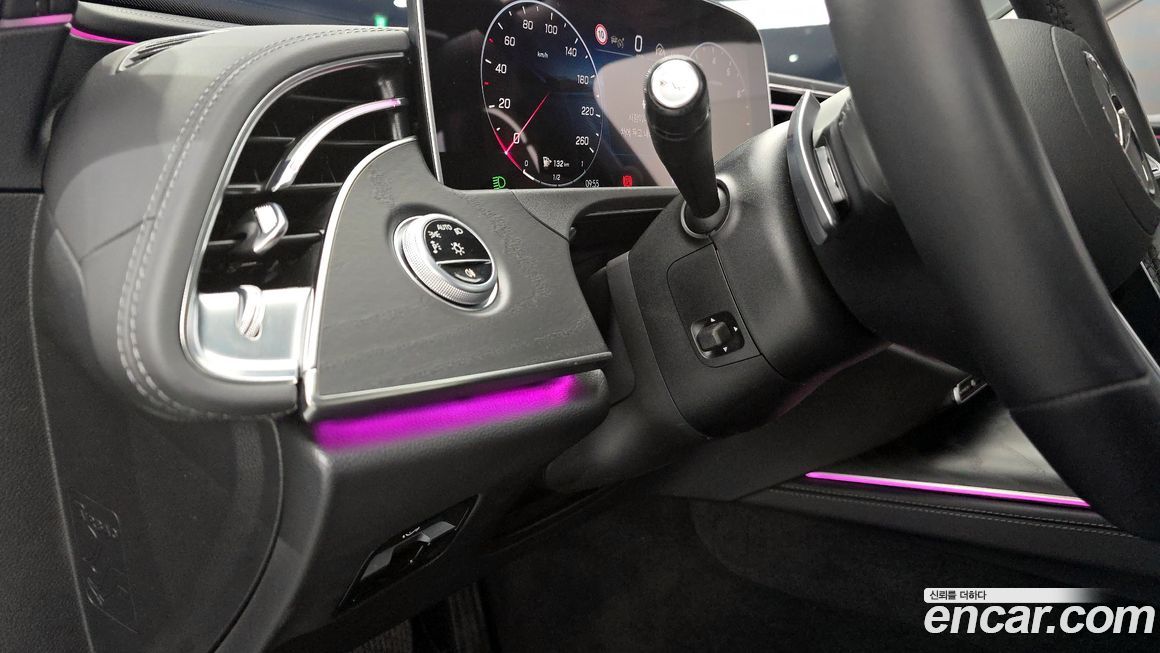 Mercedes-Benz E-Class 2024
