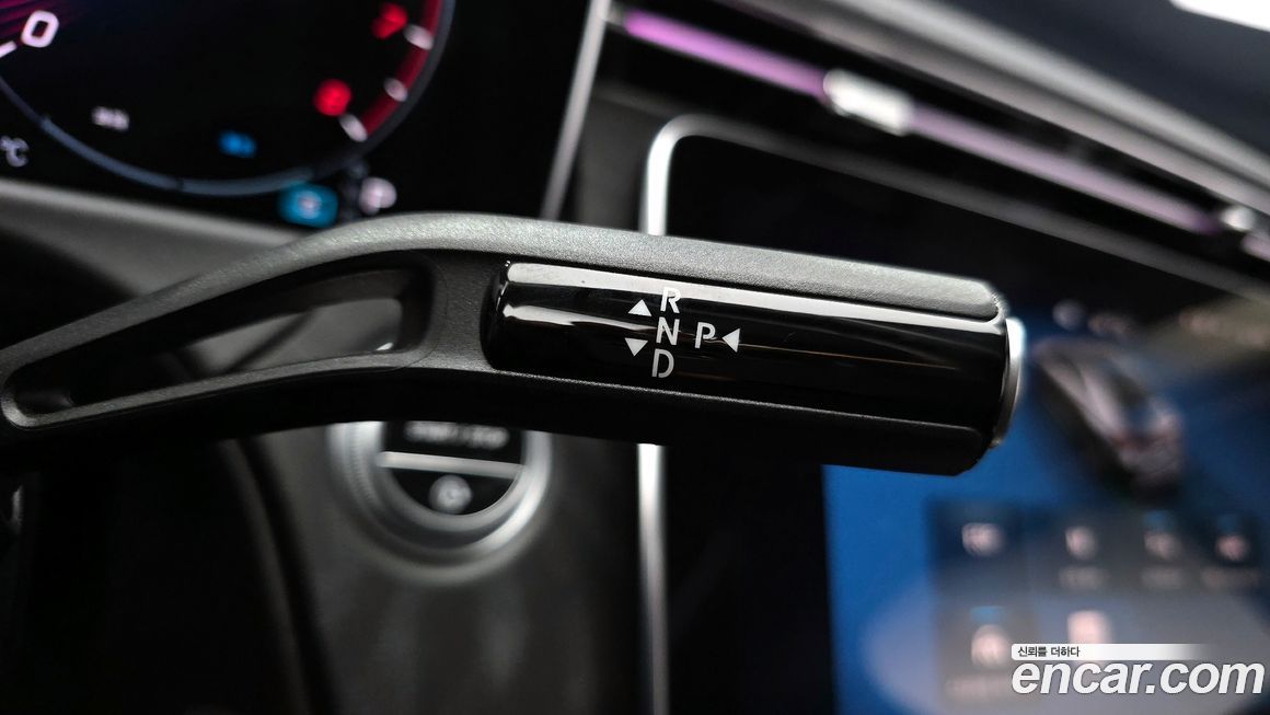 Mercedes-Benz E-Class 2024