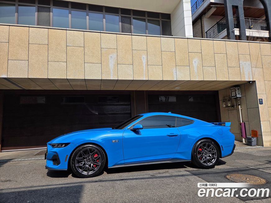 Ford Mustang 2025