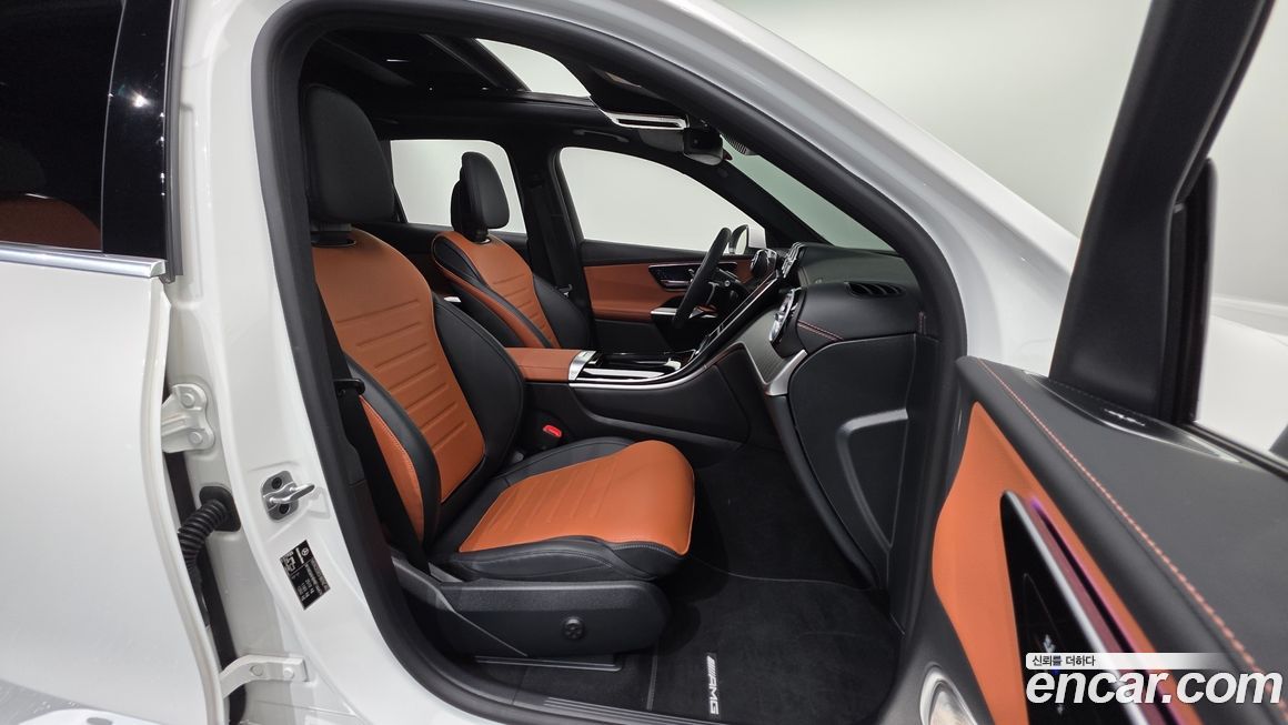 Mercedes-Benz GLC-Class 2024