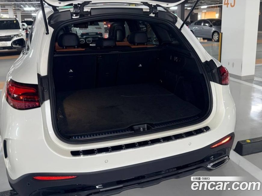 Mercedes-Benz GLC-Class 2023