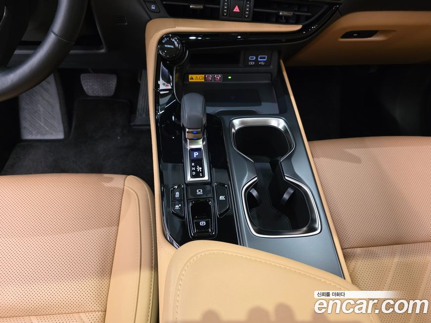 Lexus NX 2024