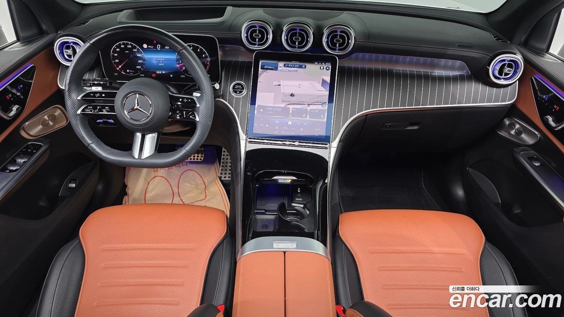 Mercedes-Benz GLC-Class 2024