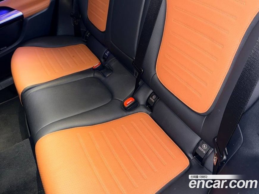 Mercedes-Benz GLC-Class 2023