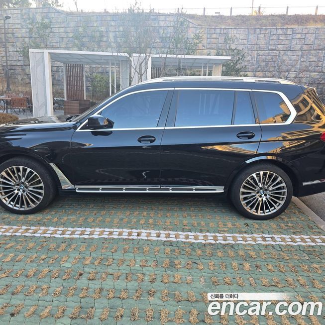 BMW X7 2021