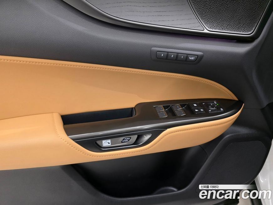 Lexus NX 2024