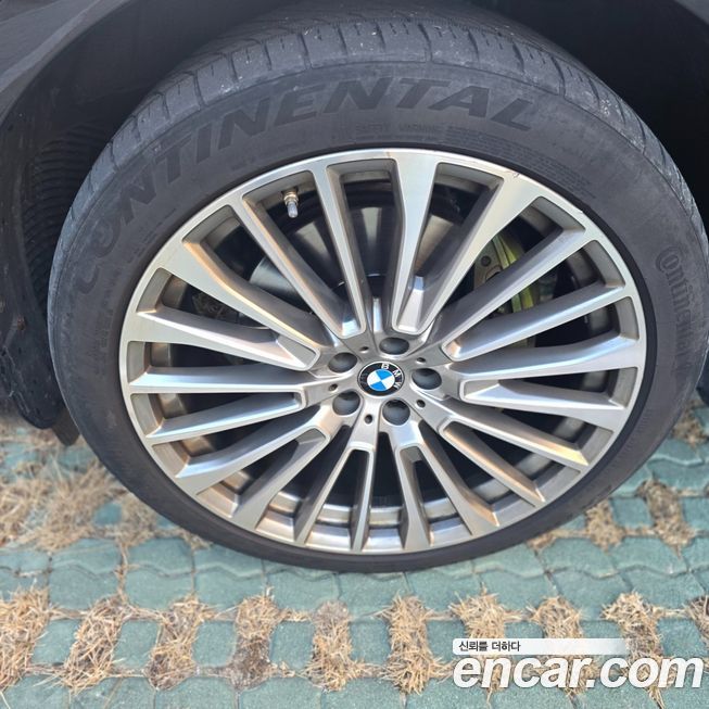 BMW X7 2021