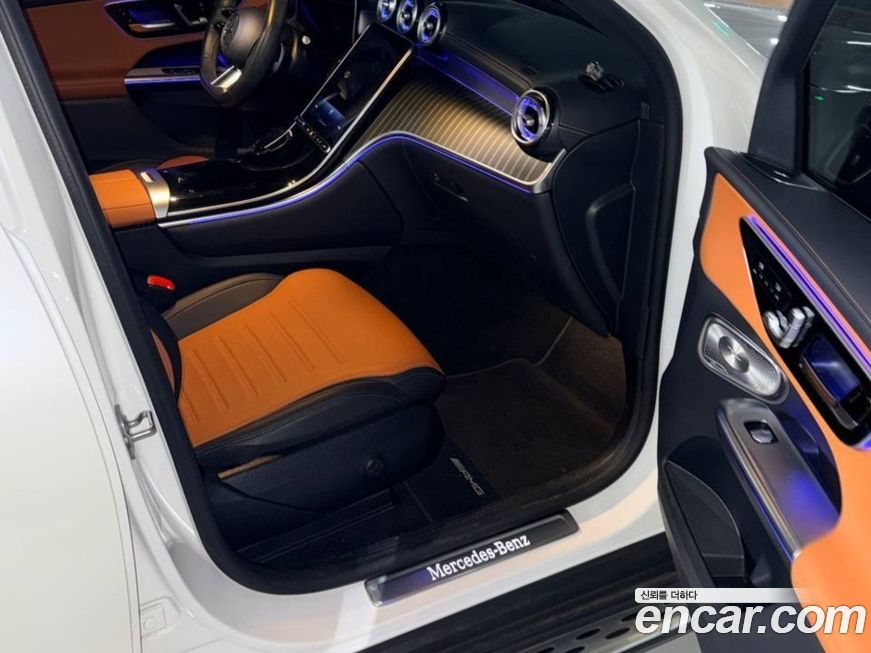 Mercedes-Benz GLC-Class 2023