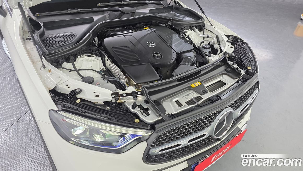 Mercedes-Benz GLC-Class 2024