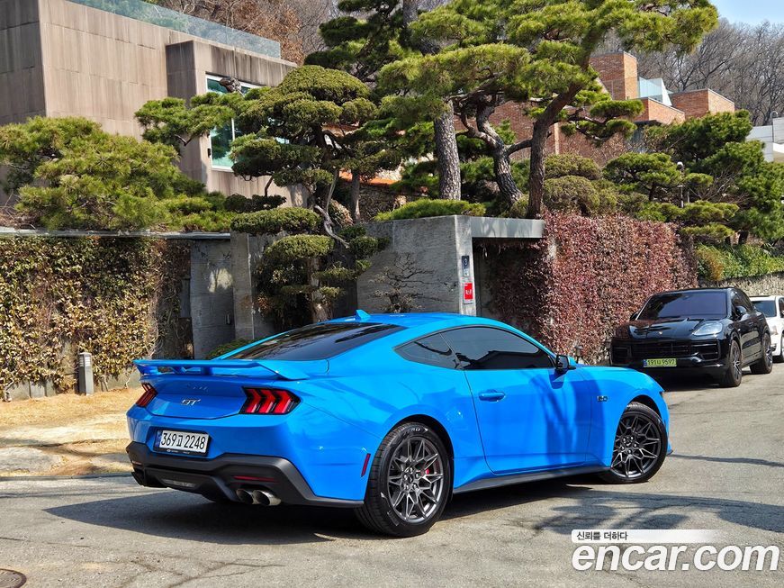 Ford Mustang 2025