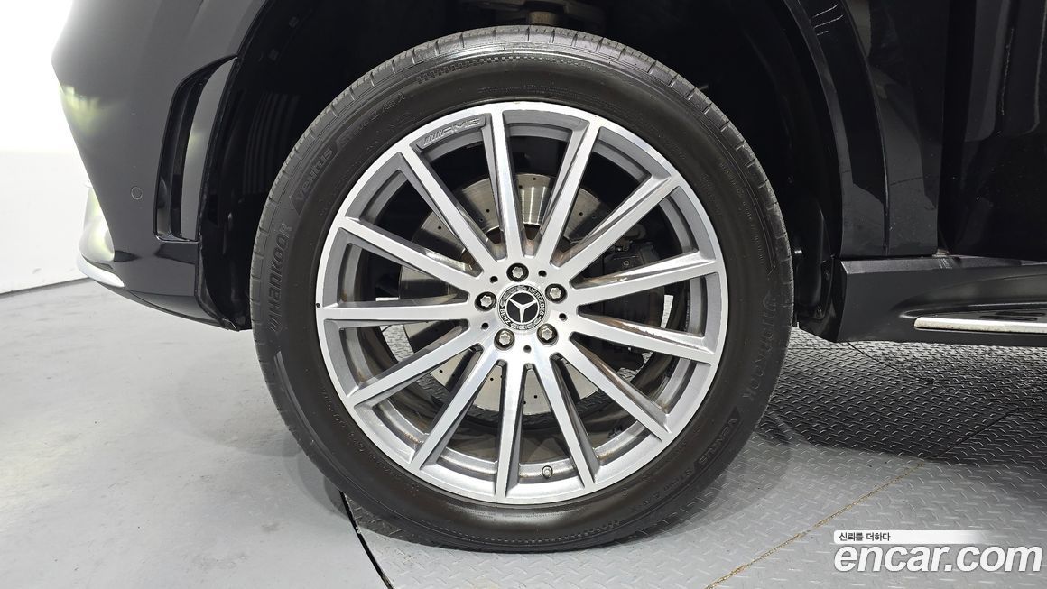 Mercedes-Benz GLS-Class 2021