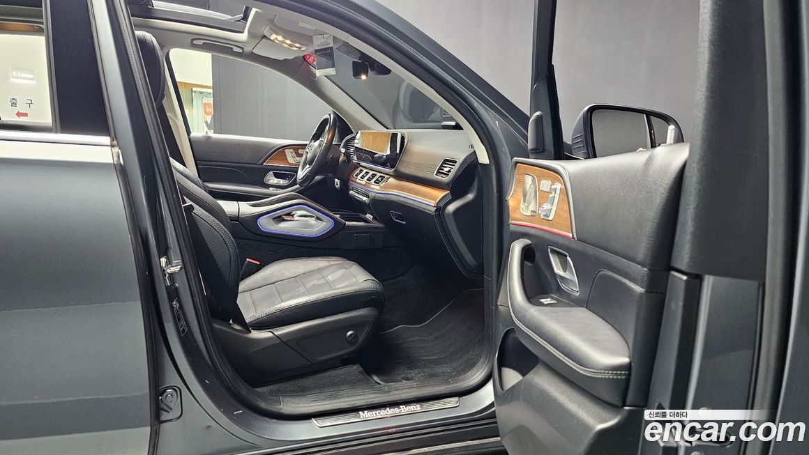 Mercedes-Benz GLE-Class 2021