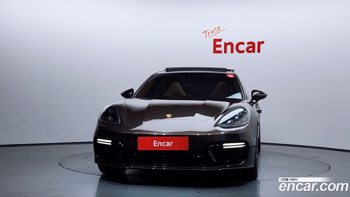 Porsche Panamera 2019