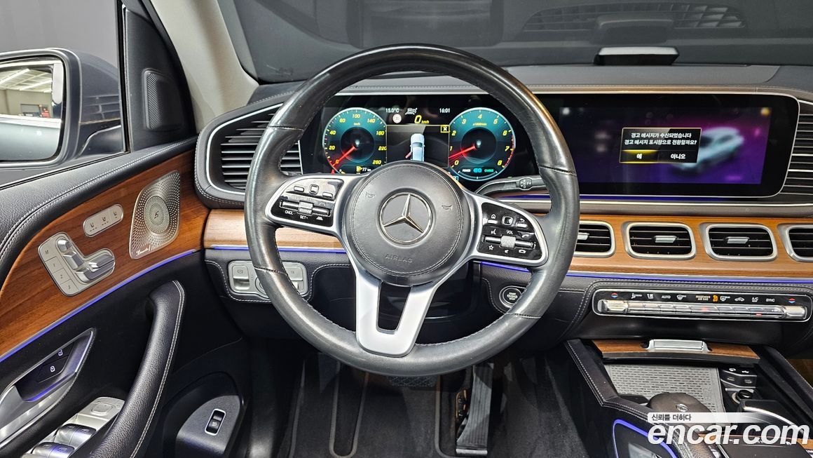 Mercedes-Benz GLE-Class 2021