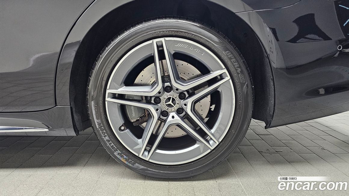 Mercedes-Benz S-Class 2021