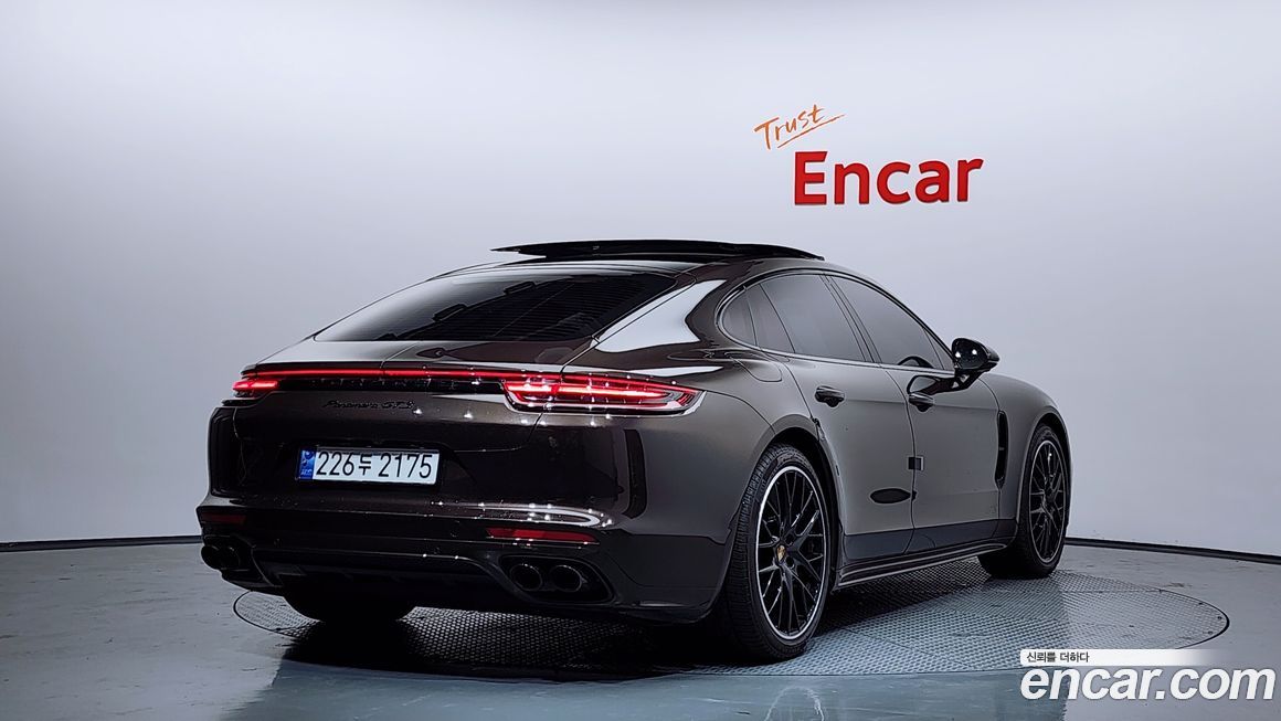 Porsche Panamera 2019