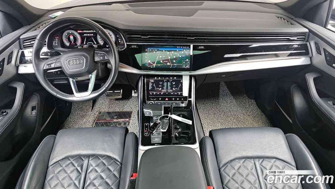 Audi Q8 2021