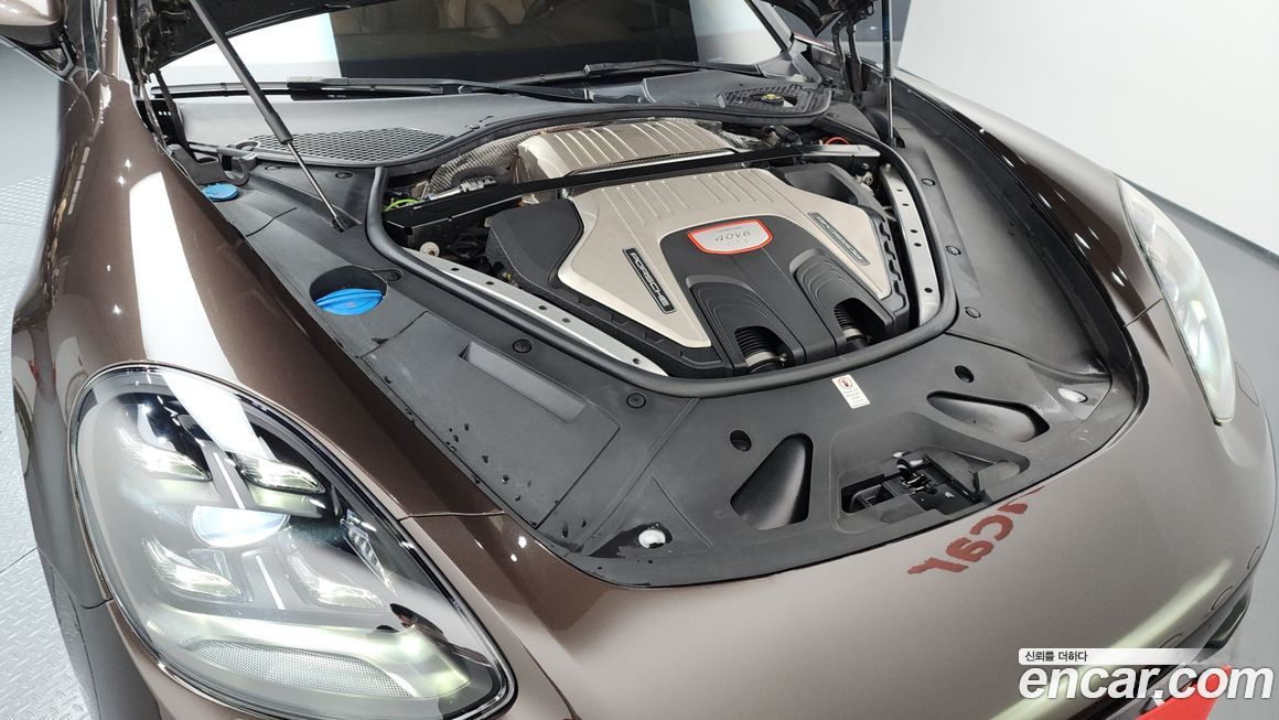 Porsche Panamera 2019
