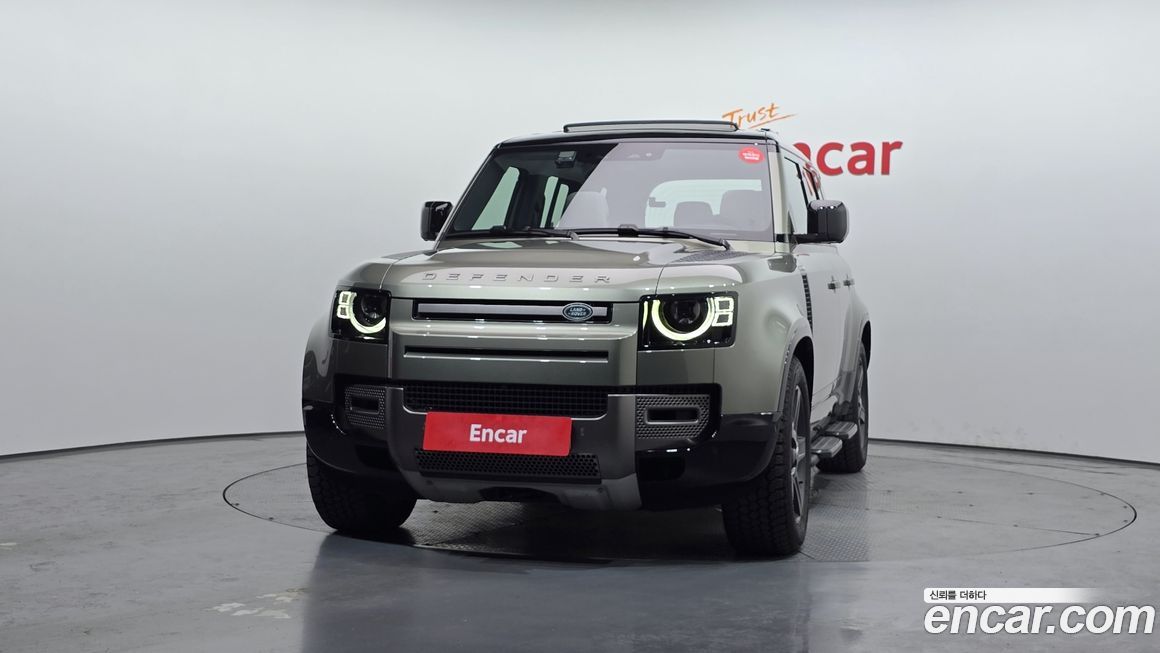 Land Rover Defender 2025