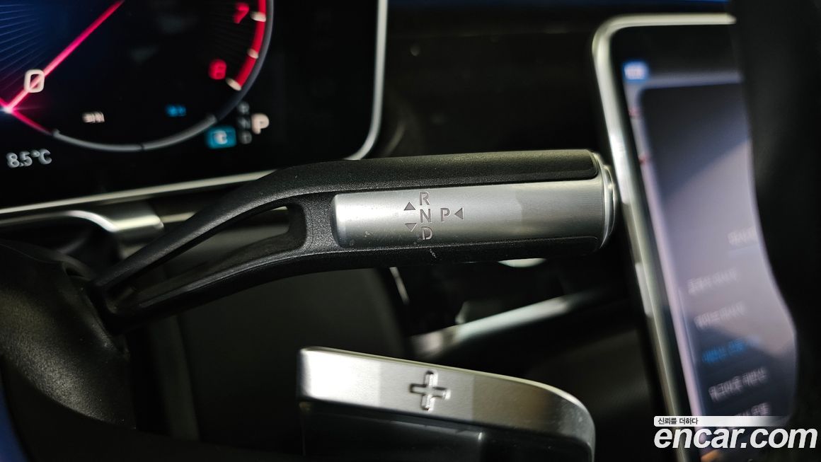 Mercedes-Benz S-Class 2021