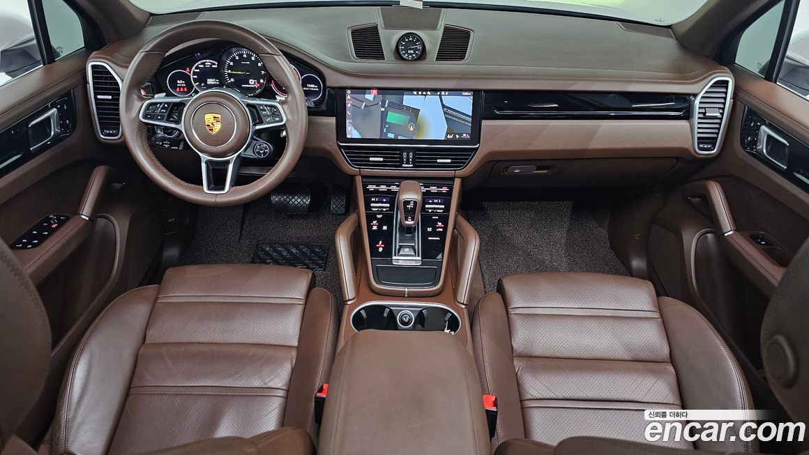 Porsche Cayenne 2021