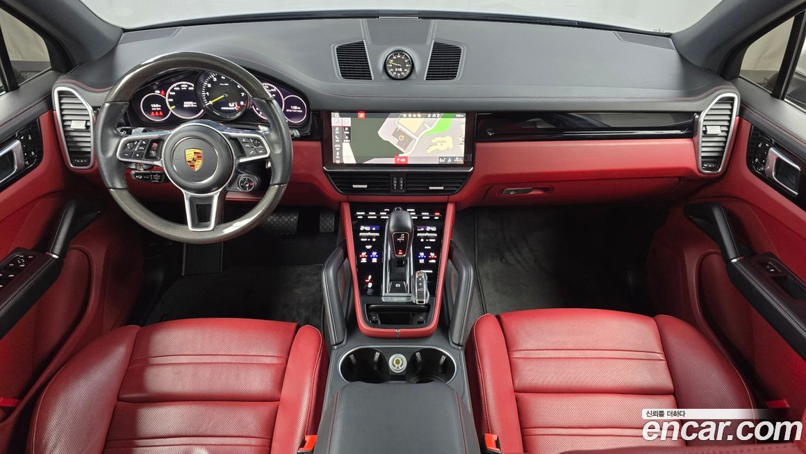 Porsche Cayenne 2021