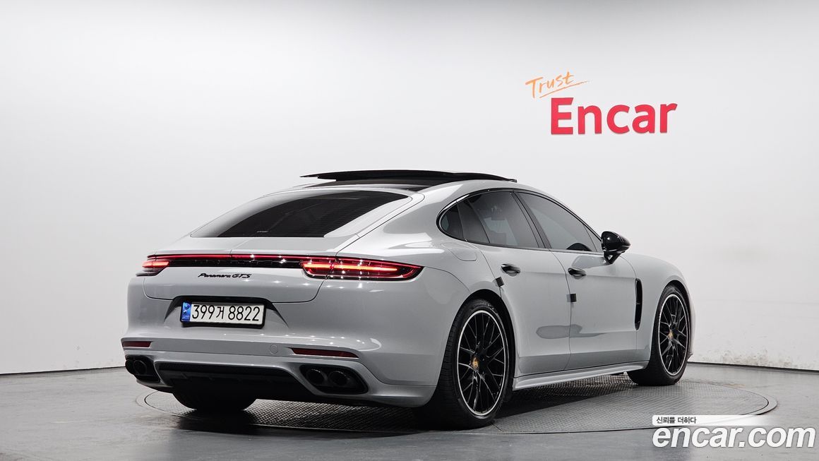 Porsche Panamera 2019