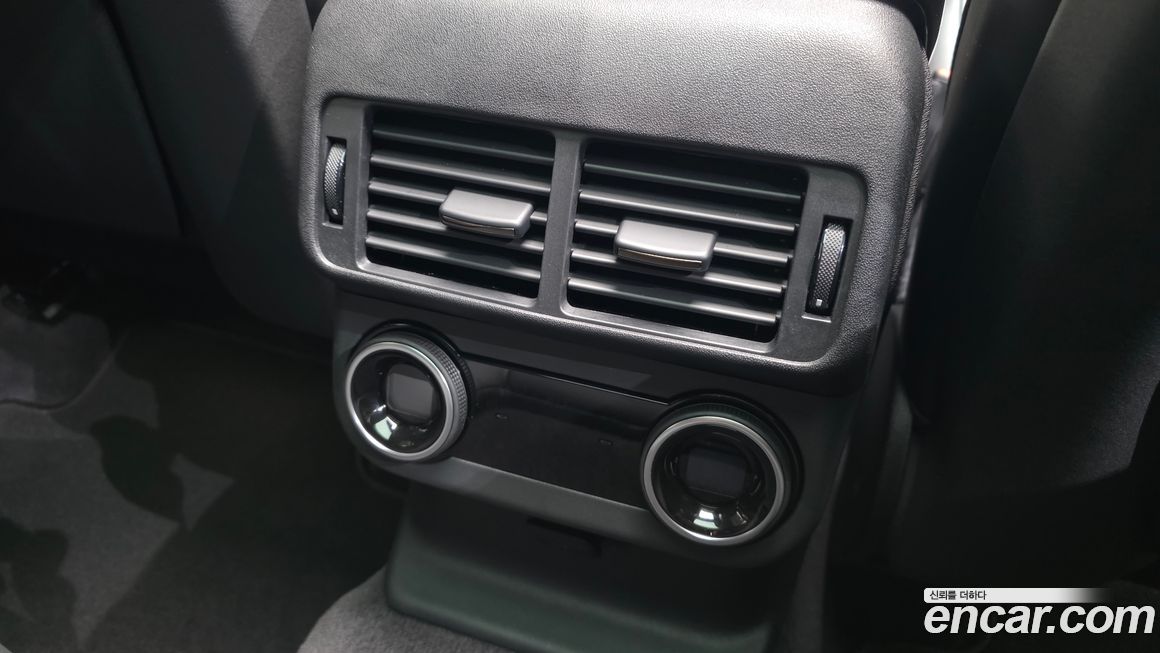Land Rover Range Rover Velar 2025