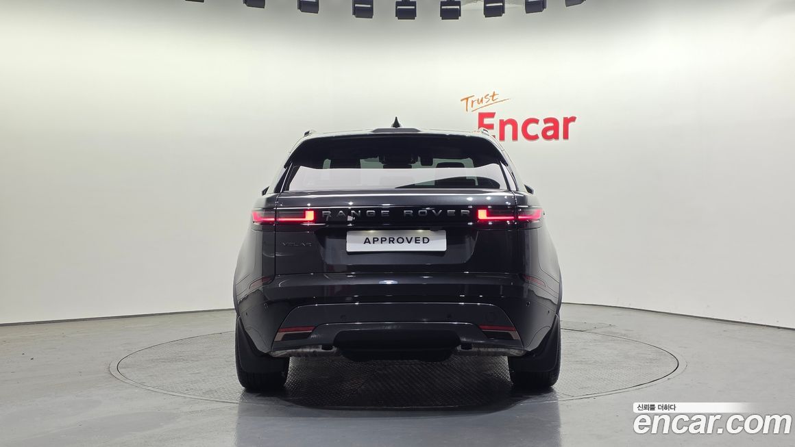 Land Rover Range Rover Velar 2025