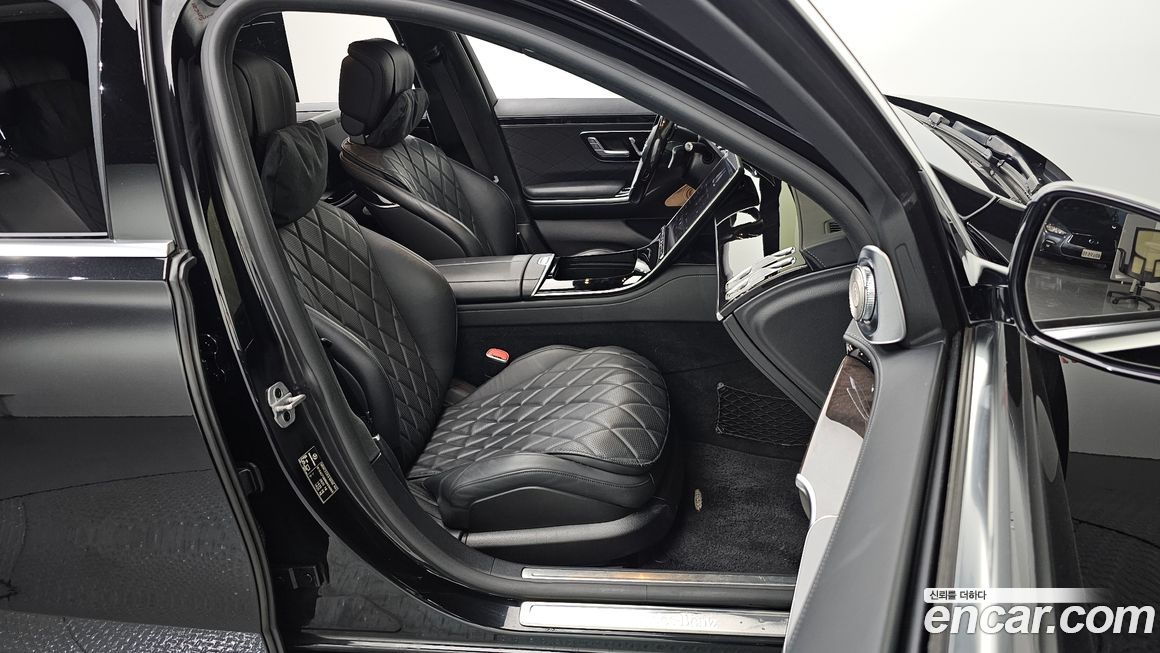 Mercedes-Benz S-Class 2021