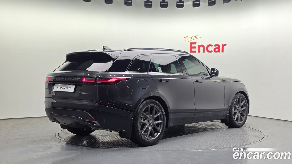 Land Rover Range Rover Velar 2025