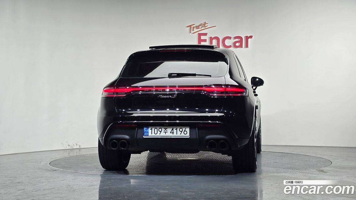 Porsche Macan 2023