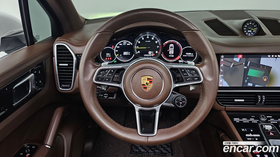 Porsche Cayenne 2021