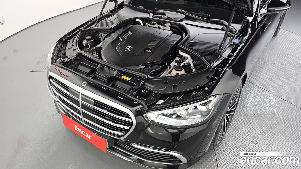 Mercedes-Benz S-Class 2021